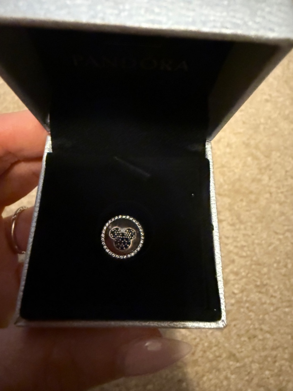Pandora Disney charm - Picture 2 of 5